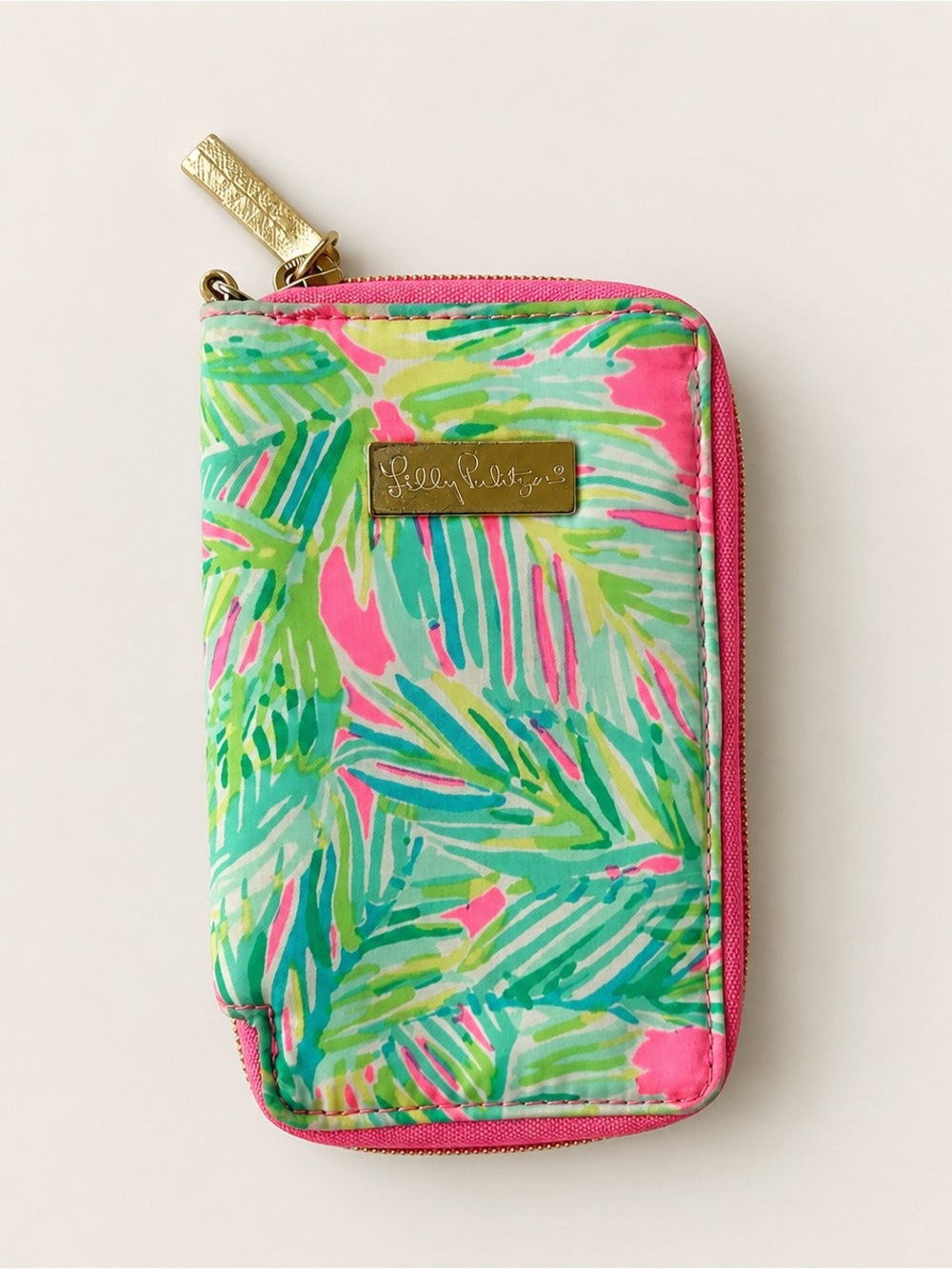 Preppy palm beach Lilly Pulitzer tropical palm print zip around wallet wristle